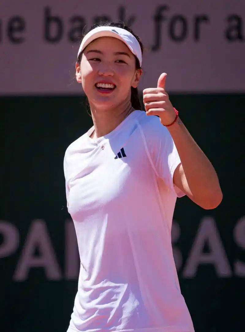 大学为背景 大学为背景