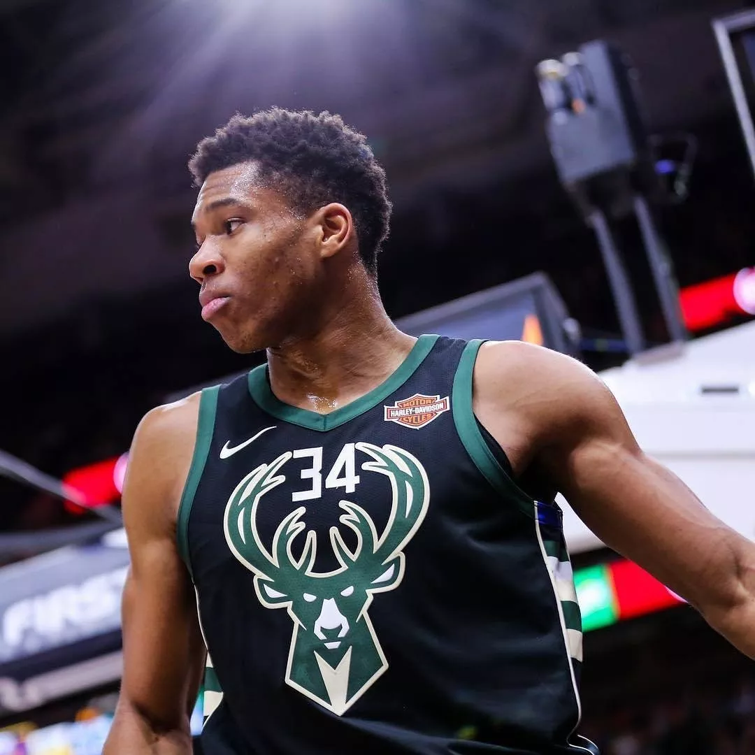 哈登：克尼佩尔投篮准得要命，黄蜂得到他是很大的收获