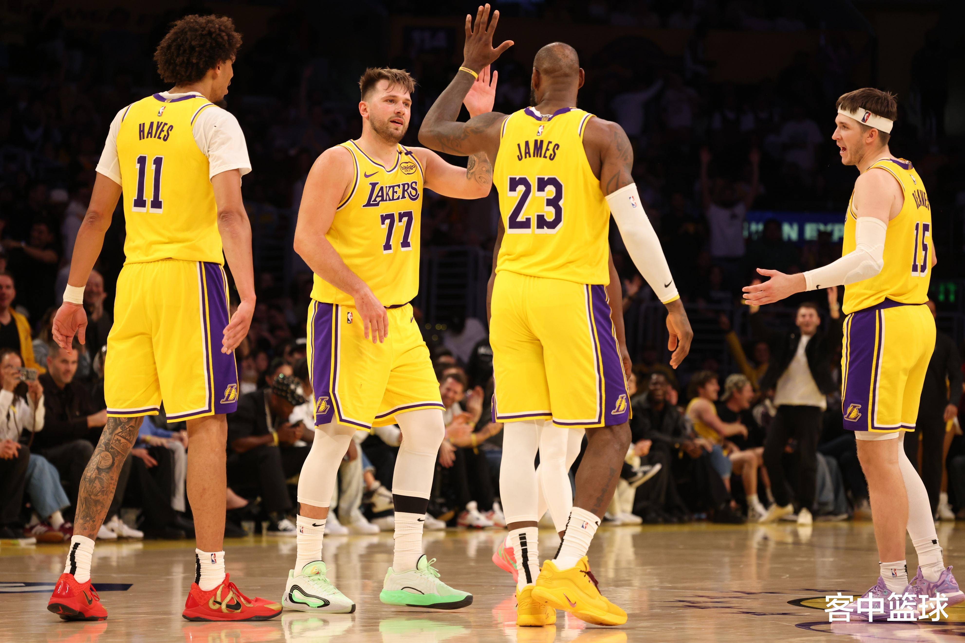 这才是真正詹姆斯的大太子🤴